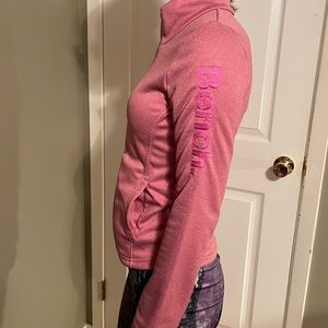 Bench, excellent condition, athletic jacket , Sm